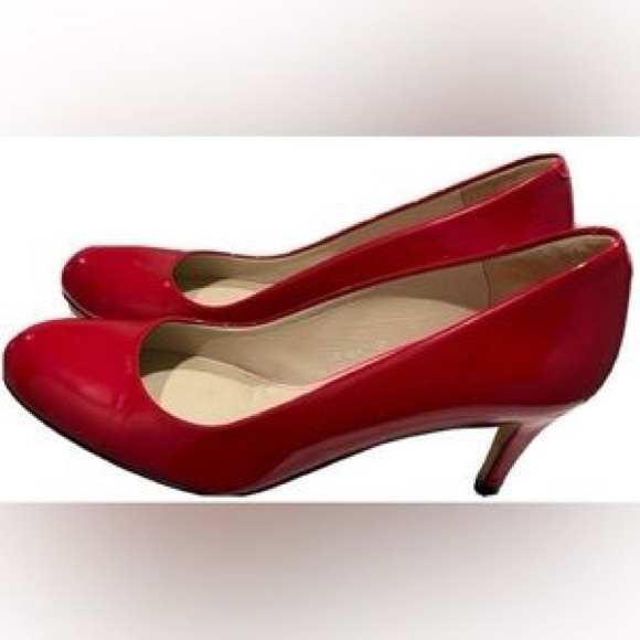 Boden Red Round Toe Slip-On Glossy Real Patent Leather Mini Pump Heels, sz 37 - Picture 1 of 13